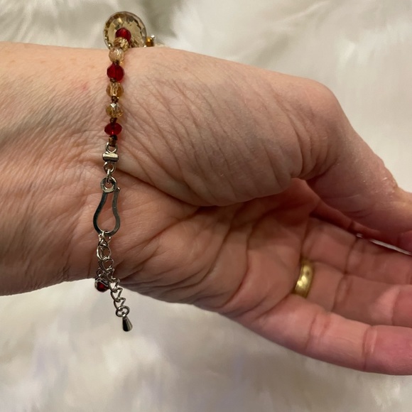 7.5 to 9” adjustable Gold Pearl & red bead bracelet handmade unique one of kind - Picture 5 of 6